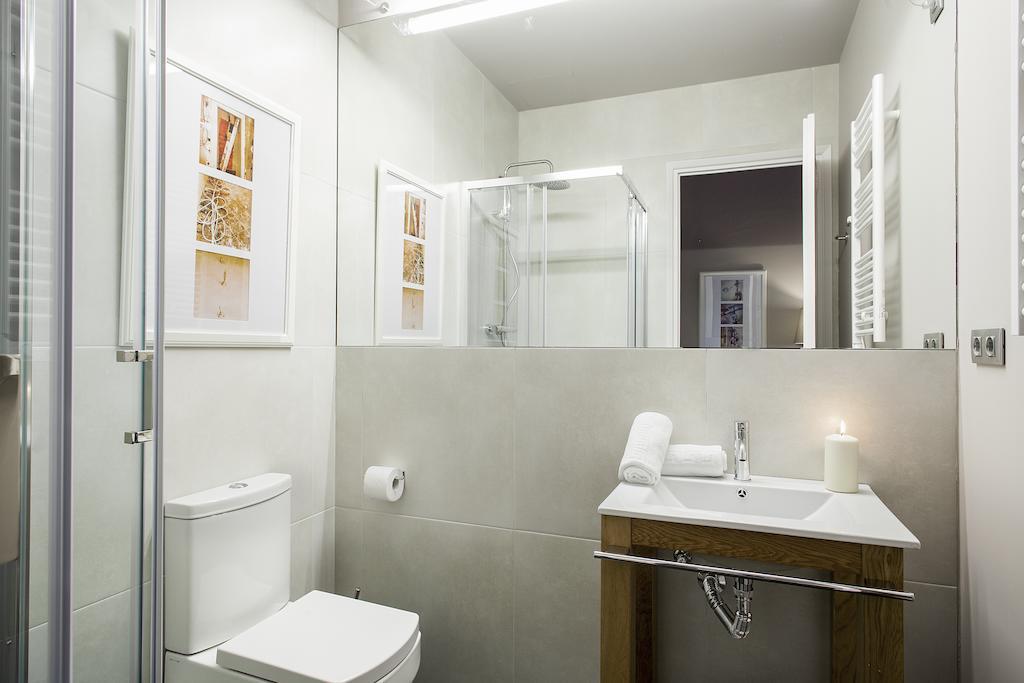 Bachome Gallery B&B Барселона Стая снимка