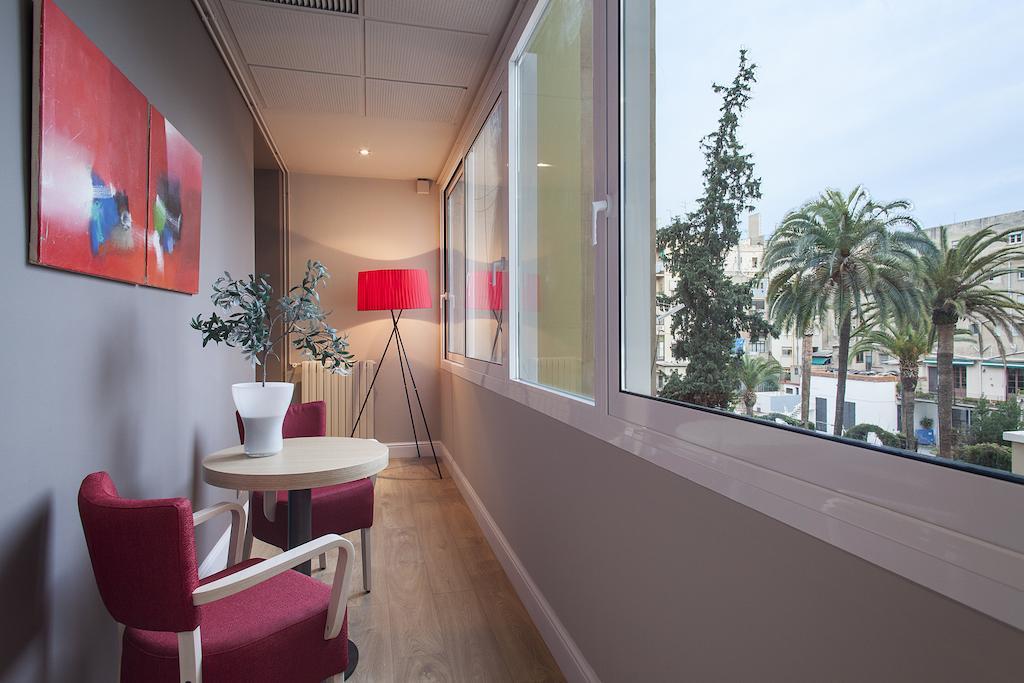 Bachome Gallery B&B Барселона Стая снимка