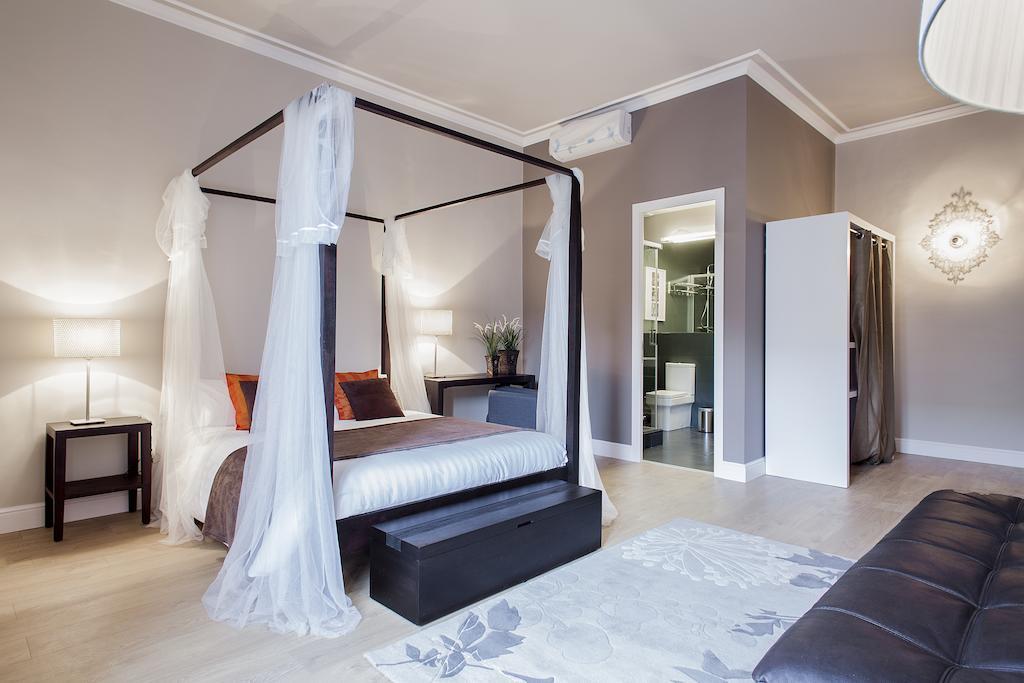 Bachome Gallery B&B Барселона Стая снимка